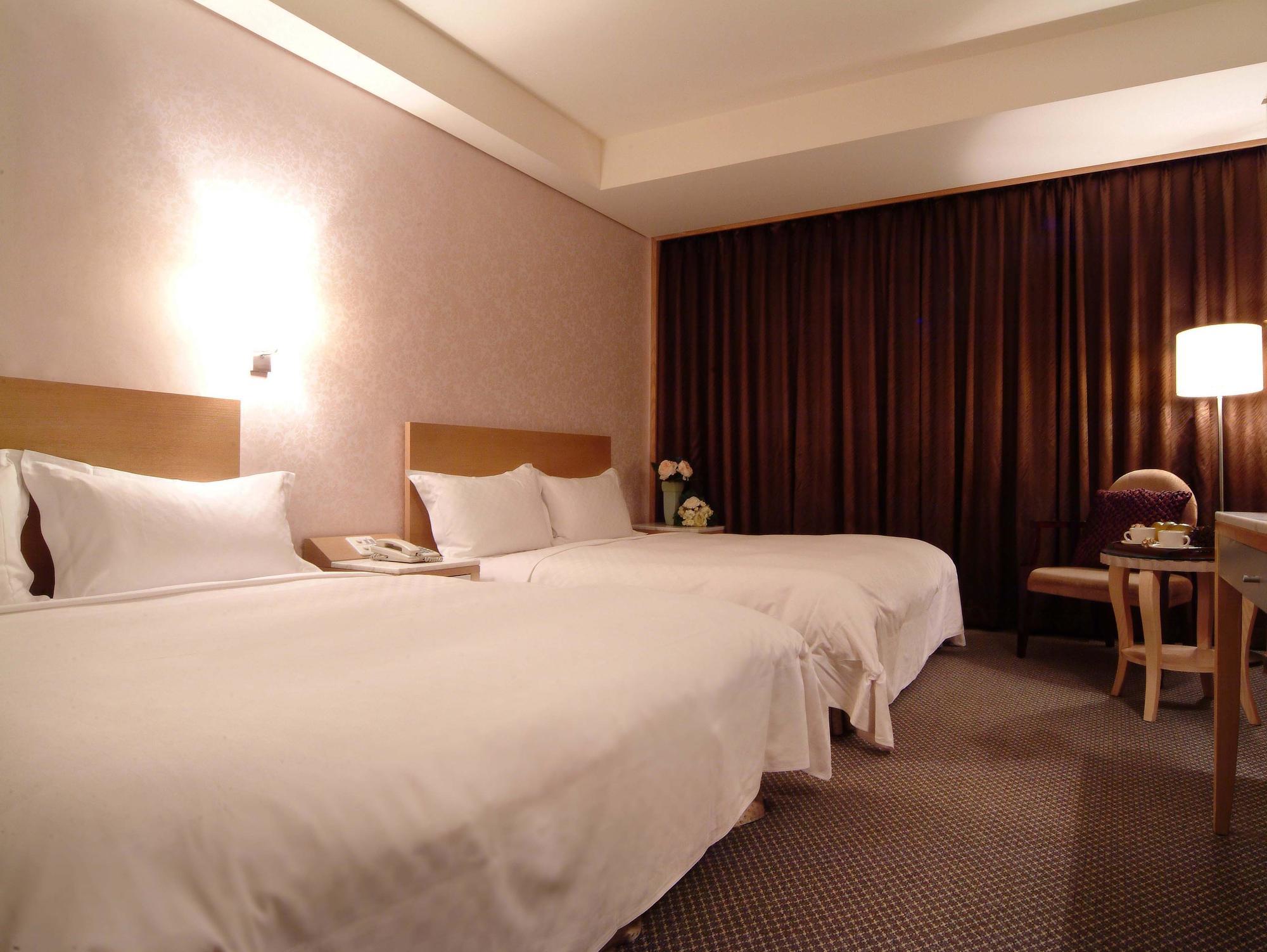 Keebe Hotel Цзілун Екстер'єр фото