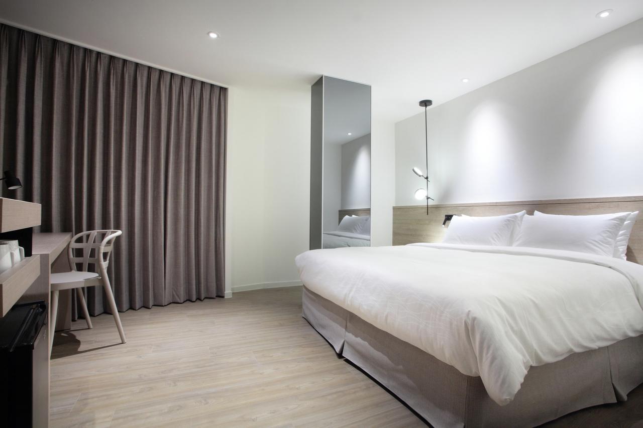 Keebe Hotel Цзілун Екстер'єр фото